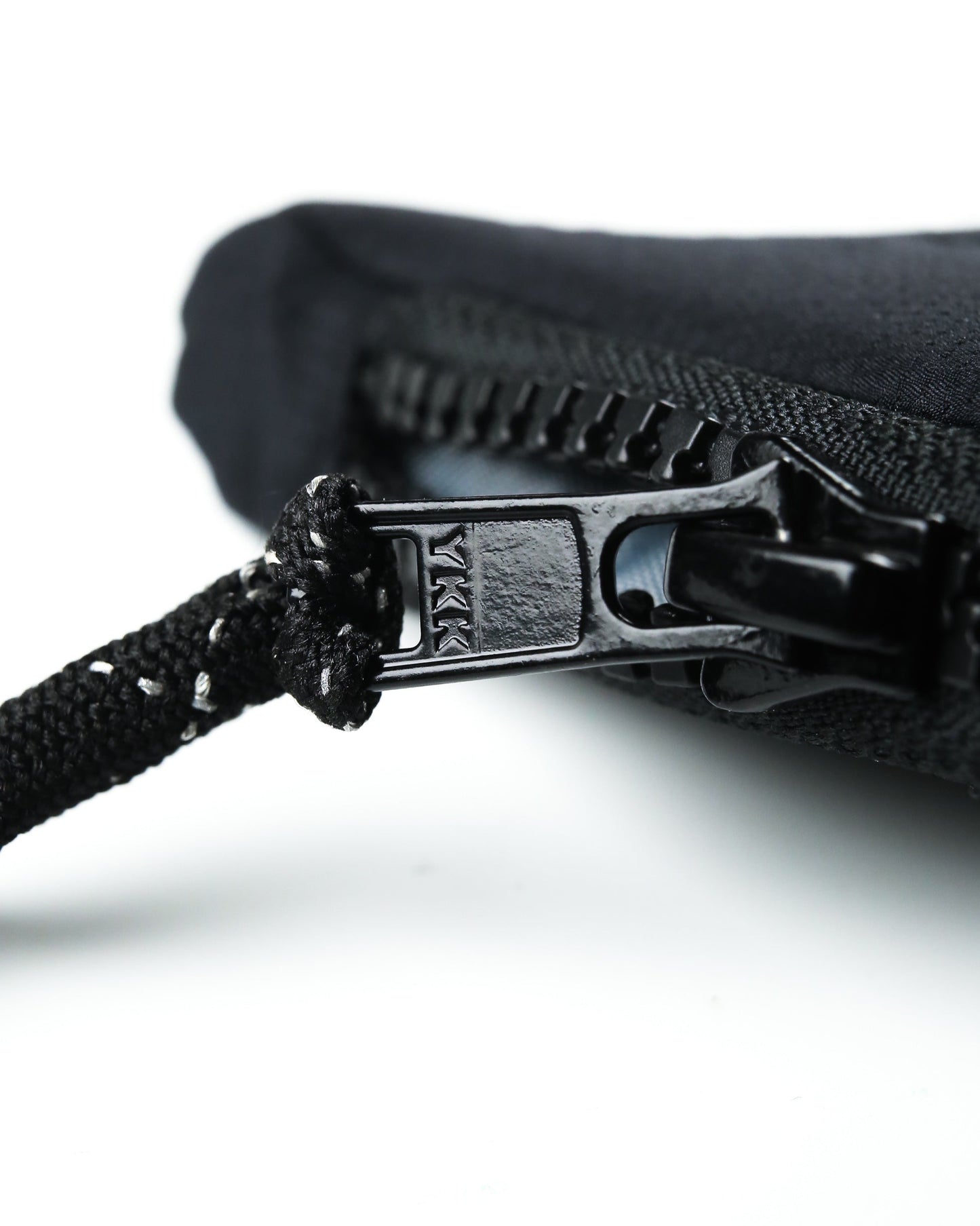 "ALL-DAY" TRIANGULAR WALLET