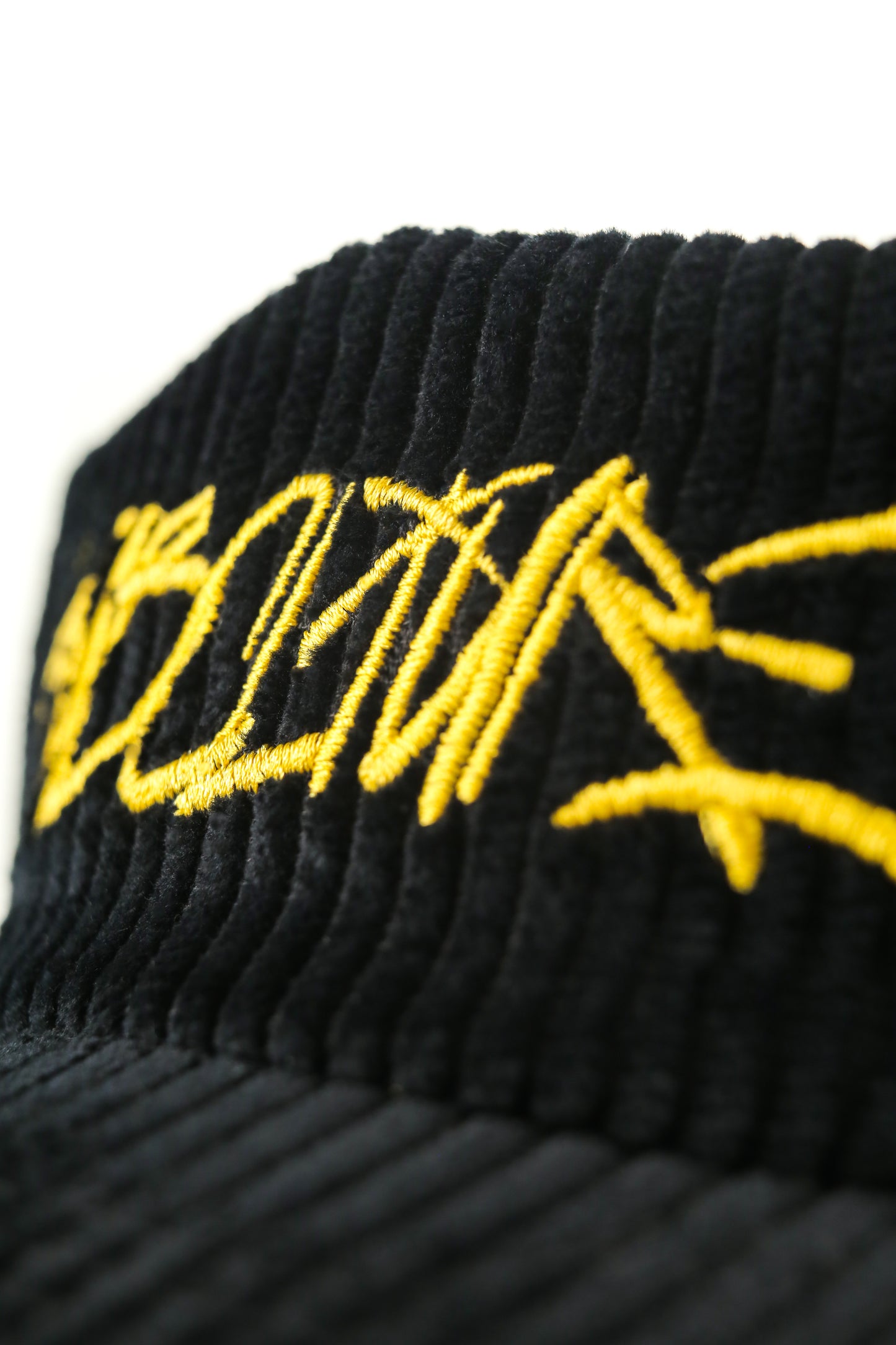 "TAGGIN'" 5 PANEL CORD CAP BLACK