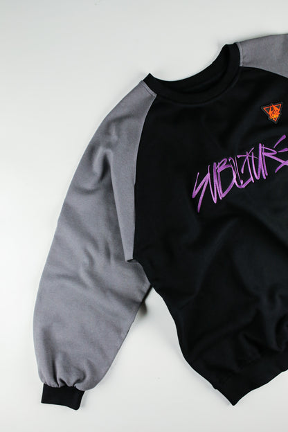 "TAGGIN'" CREW NECK SWEATSHIRT