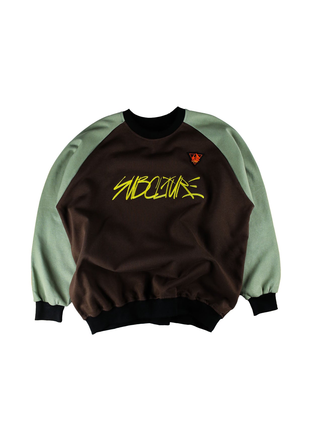 "TAGGIN'" CREW NECK SWEATSHIRT