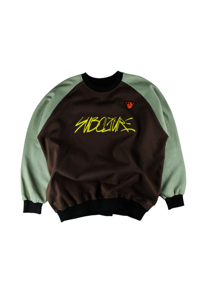 "TAGGIN'" CREW NECK SWEATSHIRT